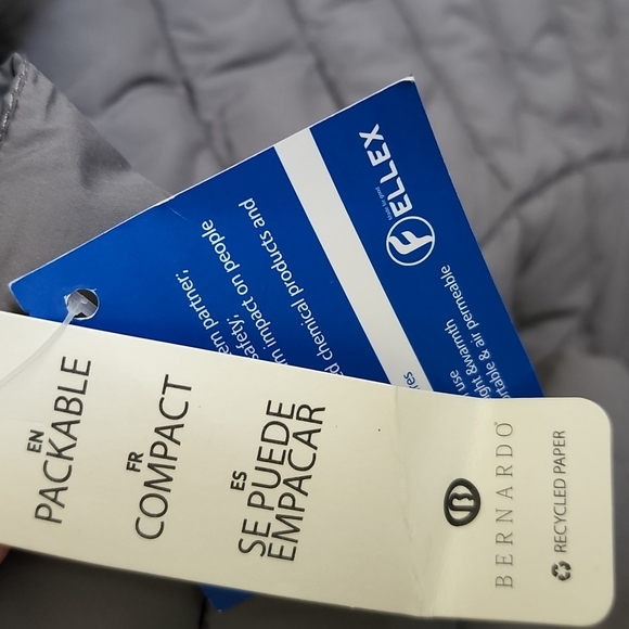 Lord & Taylor Bernardo EcoPlume Packable Walker in Charcoal Women's Size Medium - Picture 10 of 14